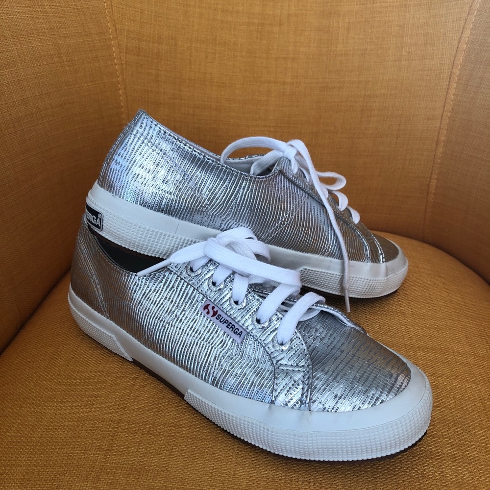 Superga metallic classic sneaker - size 8 NWOT